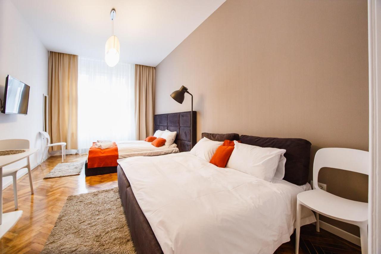 Eat It Cozy Downtown Apartments Oradea Dış mekan fotoğraf