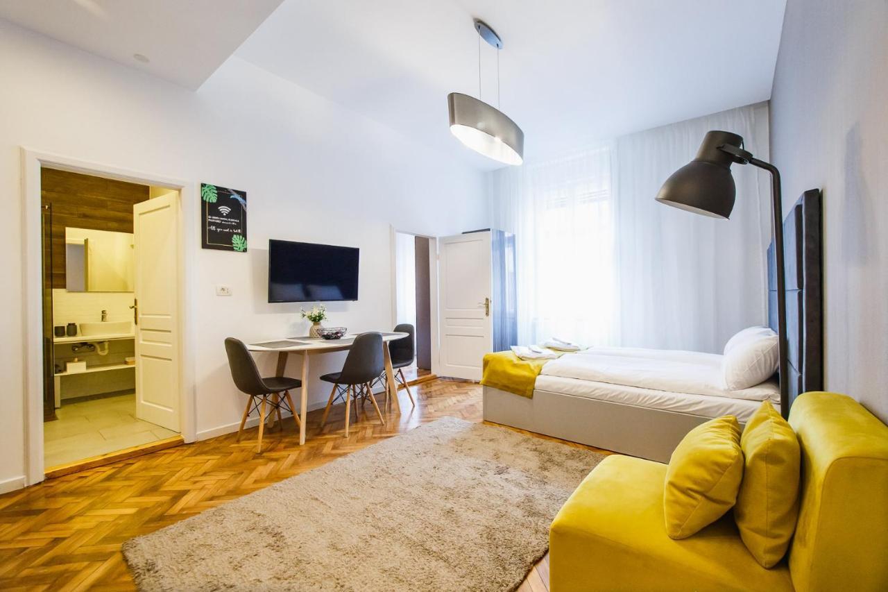 Eat It Cozy Downtown Apartments Oradea Dış mekan fotoğraf